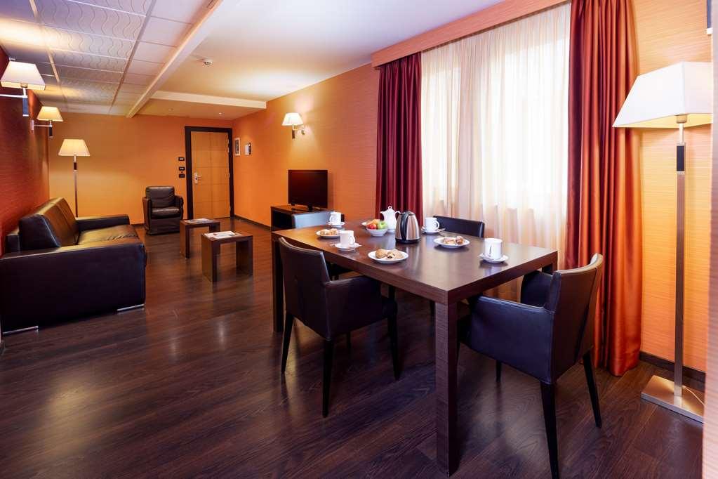 Best Western Gorizia Palace Hotel Room photo